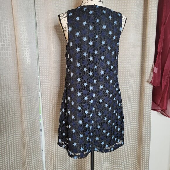NWT Cupcakes & Cashmere Blue Star Lace Zip Front Dress - Size S - Picture 4 of 9
